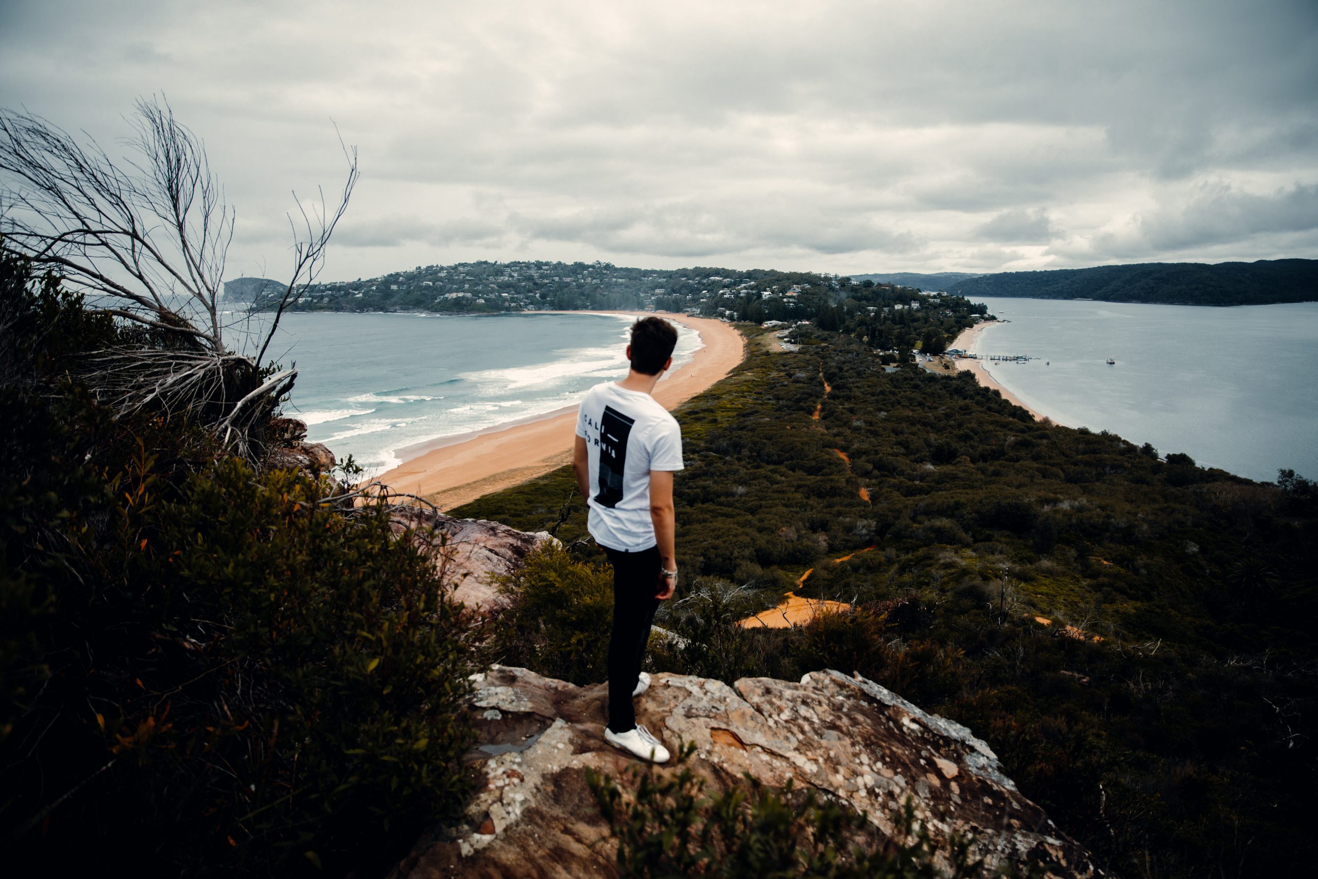 barrenjoey lighthouse hike right before a storm overlooking palm beach