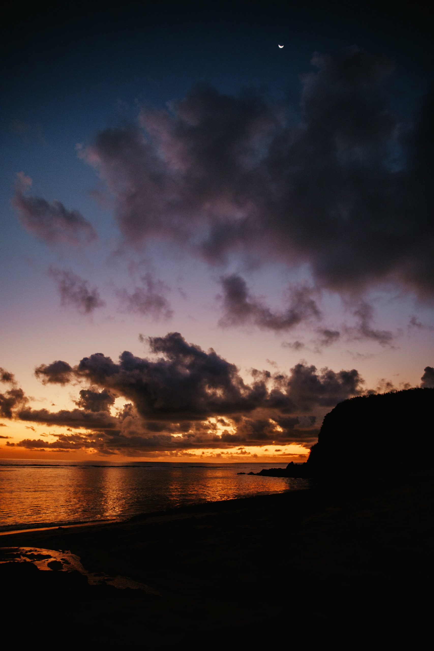 fiji-island-sunset-20180717-4K-Canon4821 sunset over reef while on an island getaway in fiji