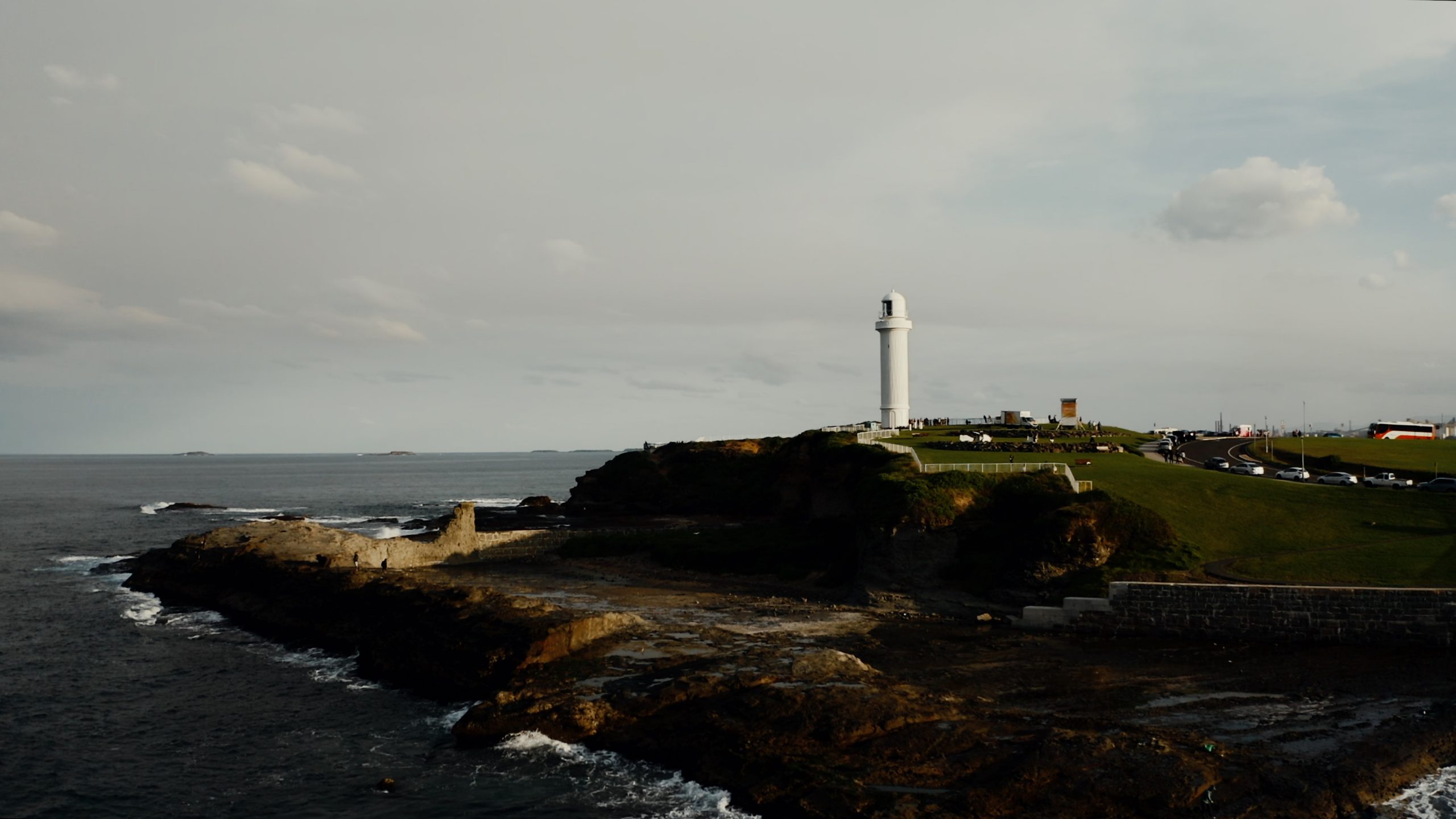 Flagstaff Hill Lighthouse at sunset – aerial cinematography - DJI Mavic Pro 2